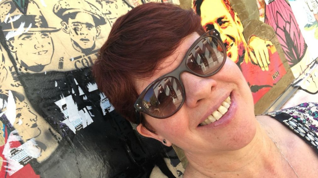 Mónica está en Cancún a la espera de ser operada.