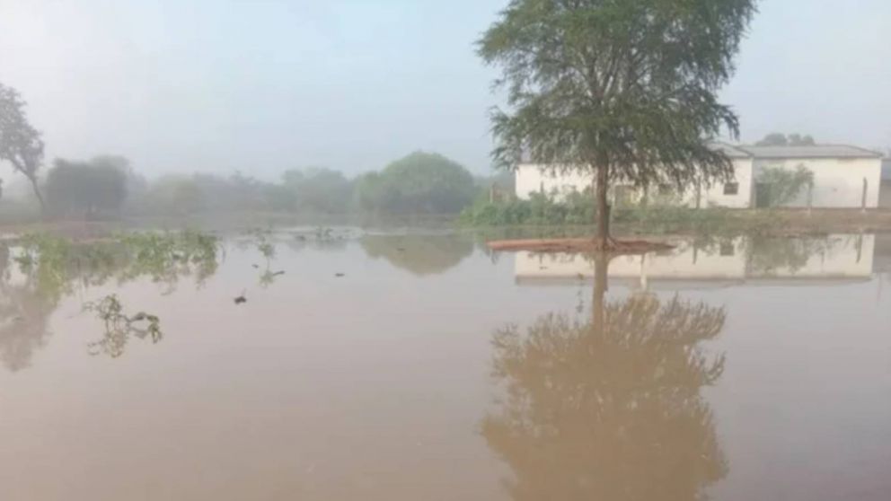 Preocupación por la crecida del río Bermejo en el Chaco salteño (Foto NA).