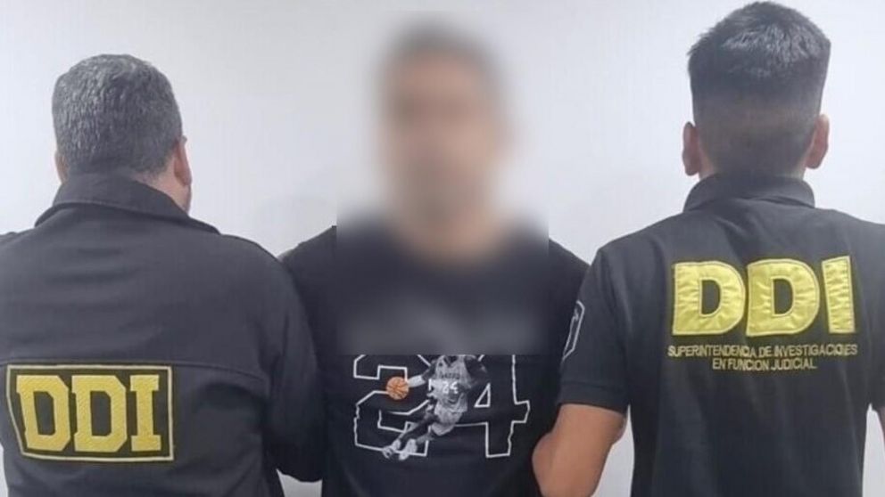 Este es el sujeto que resultó aprehendido por los investigadores.