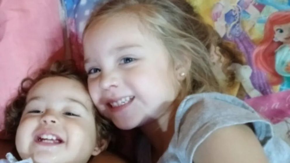 La estremecedora hip�stesis que se maneja sobre la desaparici�n de Pilar y Delfina Hecker, las hermanitas que fueron arrastradas por la inundaci�n en Bah�a Blanca.