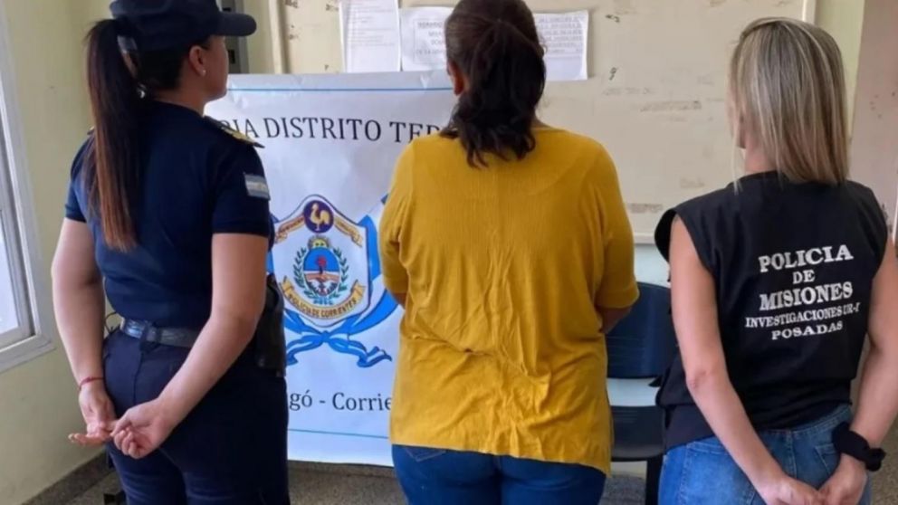 Una de las acusadas fue detenida unas horas después de cometer la estafa.