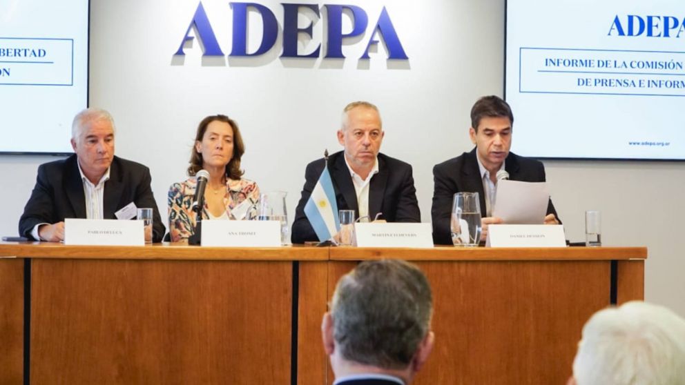 Adepa pidió por el respeto de las instituciones y fortalecer el diálogo, reconoció el exjuez Maqueda y homenajeó a Jorge Lanata