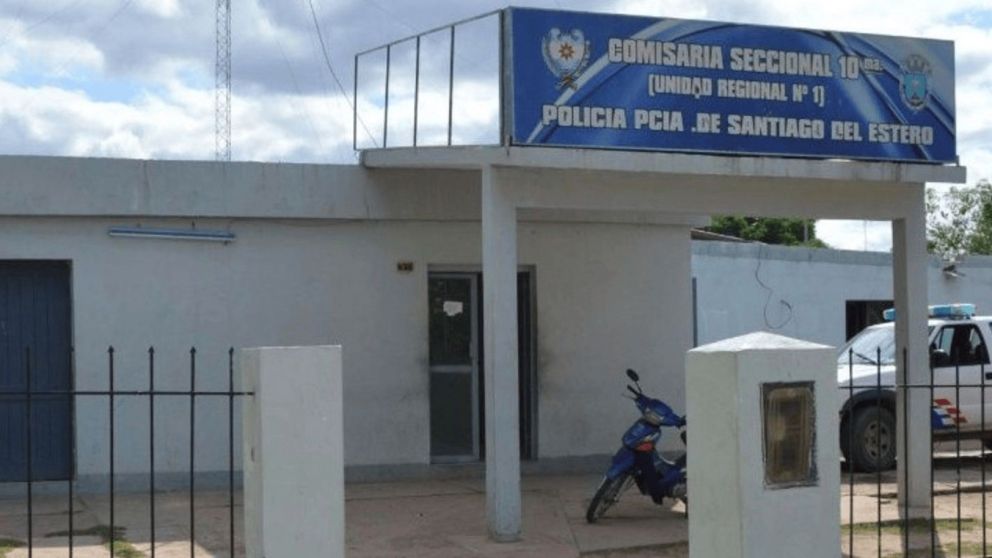 La denuncia fue realizada por la mamá de la damnificada en la comisaría.