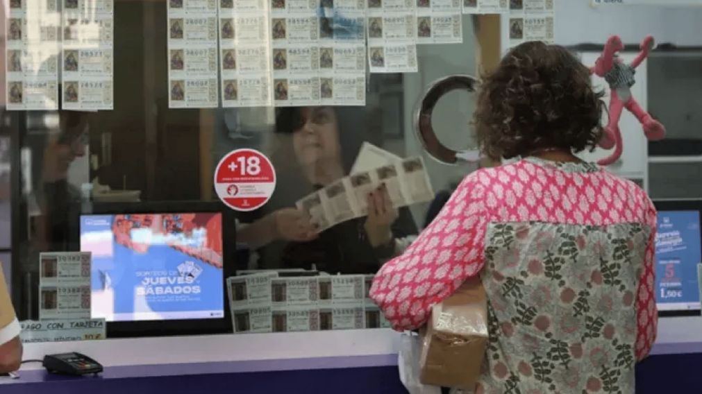 Ganó millones en la lotería, decidió divorciarse pero nada salió como esperaba y el marido se quedó con el premio