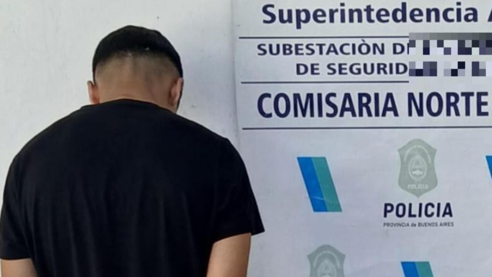 Este es uno de los individuos que resultó detenido por el crimen.