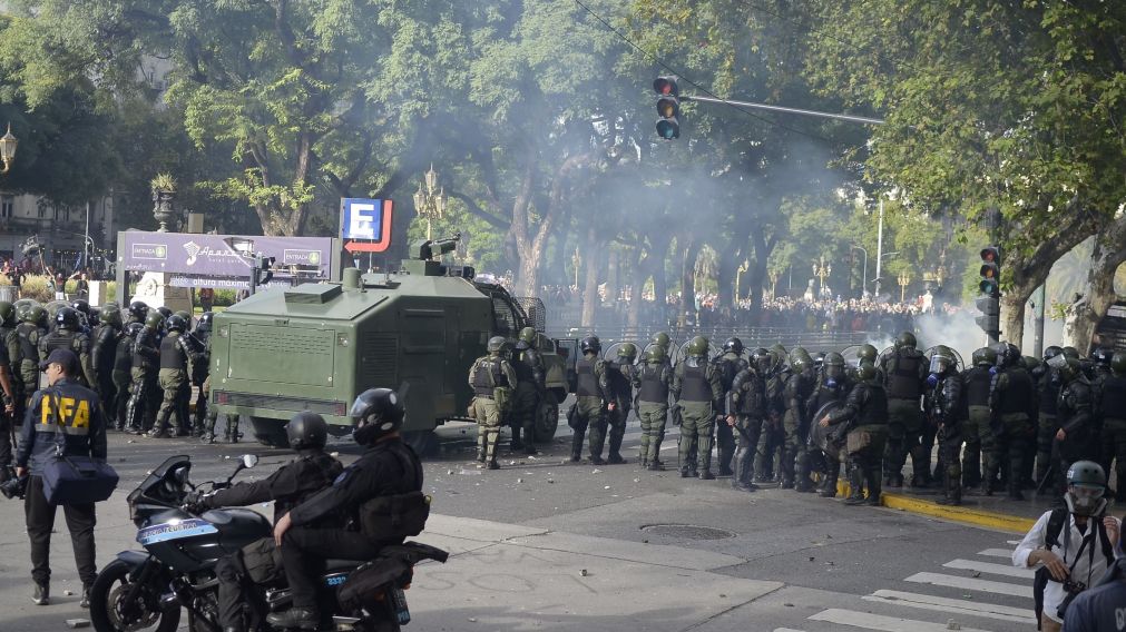 La Justicia rechazó anular el protocolo antipiquetes pero ordenó monitorear la marcha del miércoles.