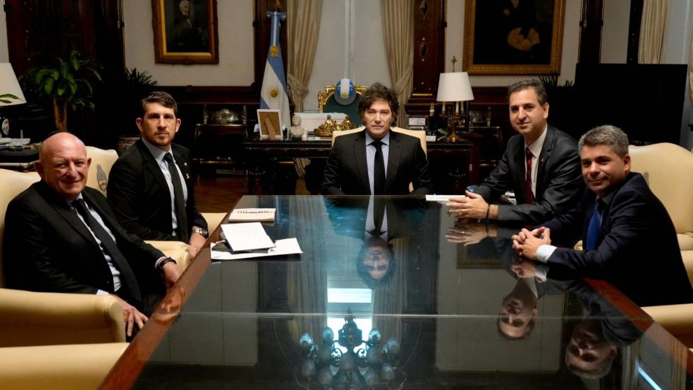 Javier Milei recibi� a las nuevas autoridades de la DAIA, a 33 a�os del atentado a la Embajada de Israel en Buenos Aires