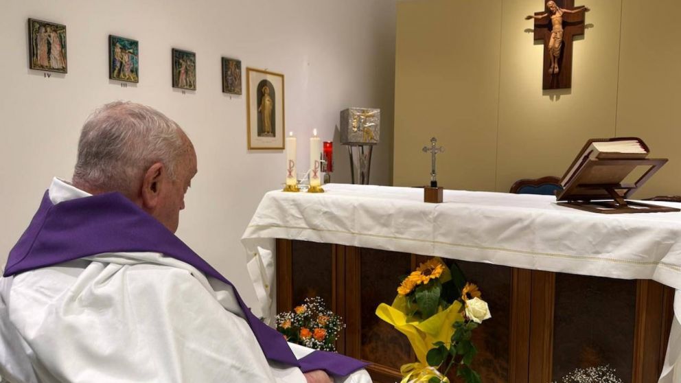 El Vaticano difundió la primera foto del Papa Francisco desde su internación (Imagen Vatican News).