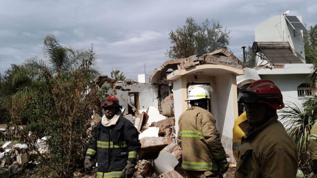 Los bomberos encontraron el cadáver de la mujer (Gentileza La Voz).