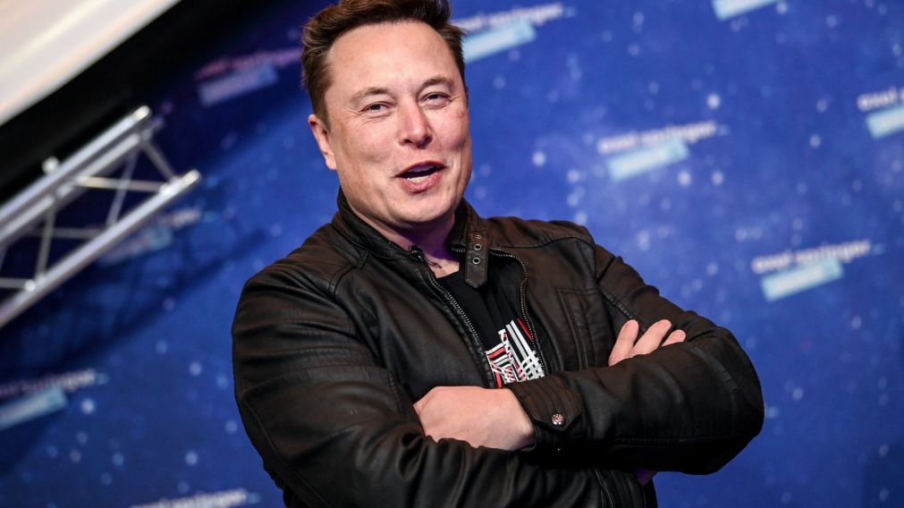 Elon Musk quiere ser el primero en llegar al planeta Marte (X):