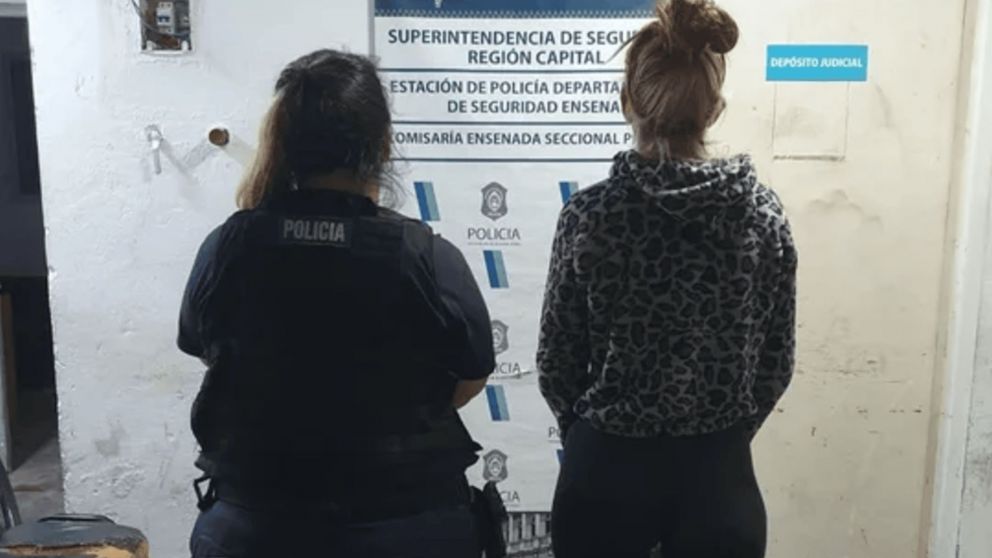 Acusada de incendiar la casa de su expareja.