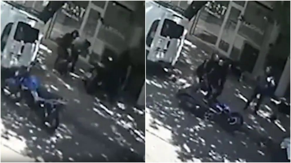 El violento hecho de inseguridad fue captado por una cámara de vigilancia.