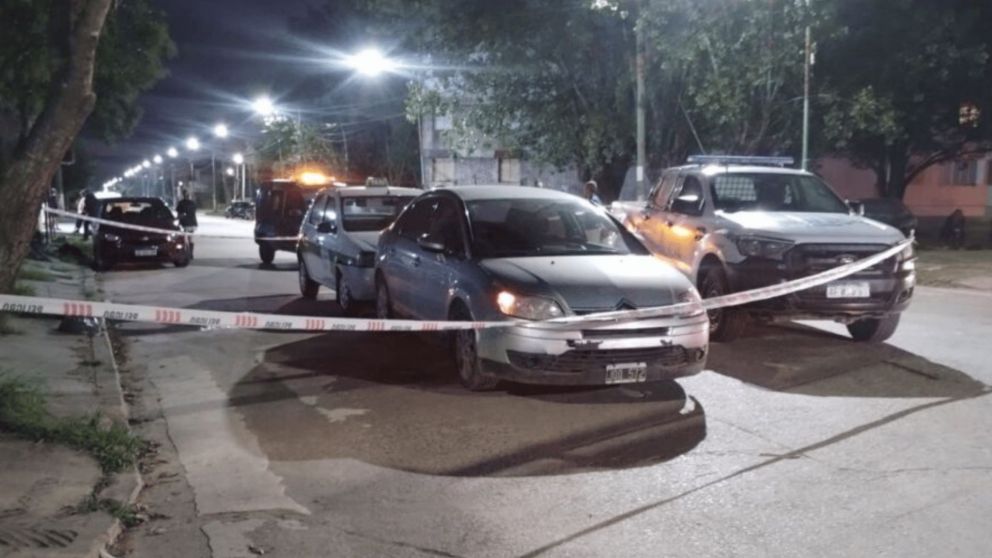 El taxista perdió la vida descompensarse y chocar contra otro auto en Berisso, La Plata (Imagen: Gentileza Infocielo).