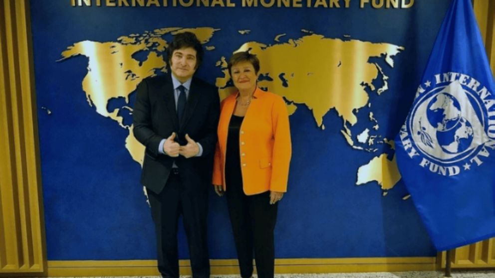 Javier Milei junto a Kristalina Georgieva en su última visita a Washington.