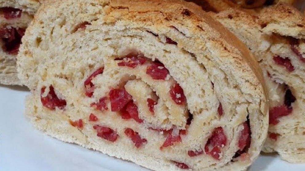 Pan de campo saborizado: la receta más facil y sabrosa para disfrutar con el mate o en la picada.