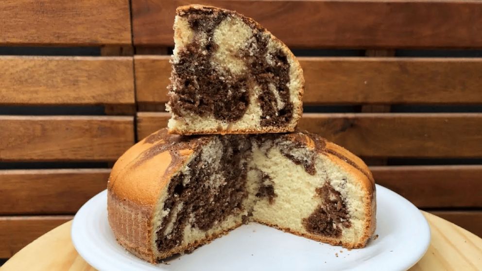 Exquisita y económica receta de torta matera marmolada para acompañar los mates