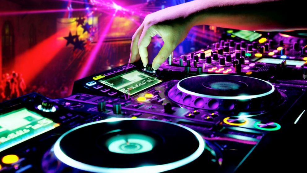 Los DJ son siempre el alma de las fiestas (Imagen ilustrativa).
