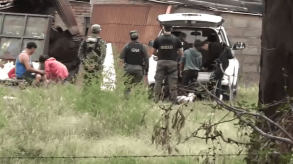 Peritos de la Policía Científica realizó tareas en el lugar.