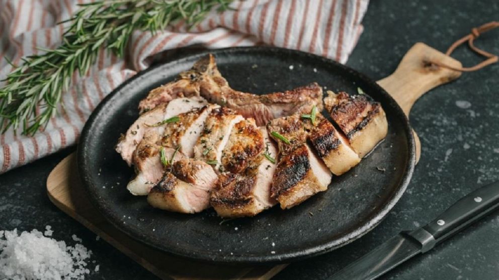 “Asadito” por $2.700: un corte de carne súper tierno, jugoso y barato para hacer a la parrilla.