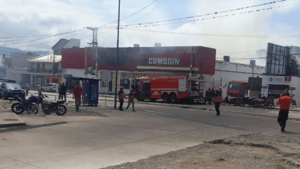 Un incendio fatal se registró en un supermercado de Jujuy.