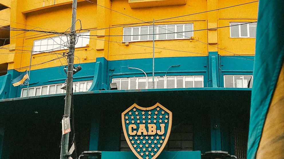 Riquelme enfrenta la encrucijada: ¿Cuál será su decisión para calmar las aguas en Boca?