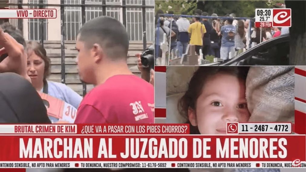Multitudinaria marcha por Kim frente al Juzgado de Menores.