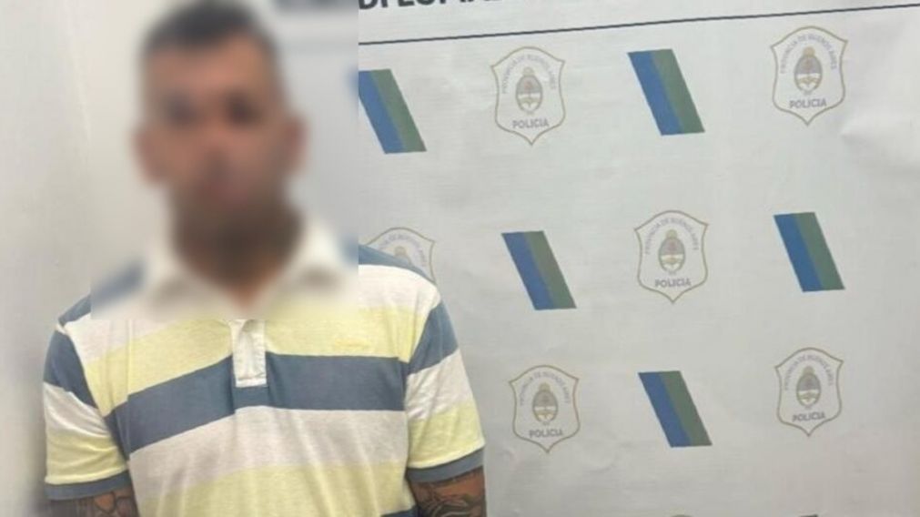 El individuo, de 40 años, fue hallado preso en una cárcel debido a otro asalto.
