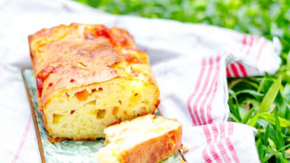 Exquisita receta de budín de tomate y queso para aprovechar que están a buen precio