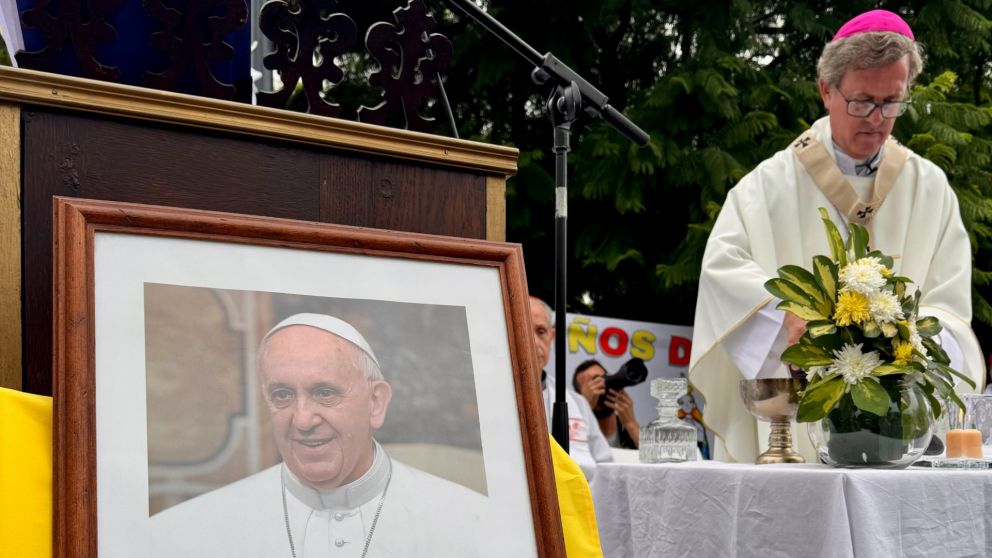Jorge García Cuerva pidió por la salud del Sumo Pontífice.