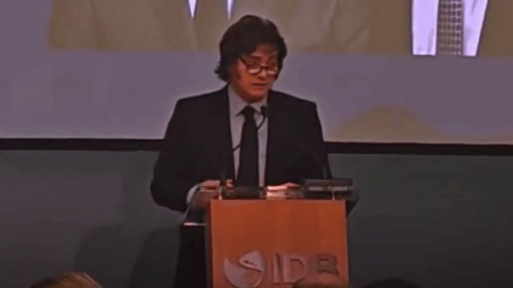 Javier Milei disertó en el BID: declaraciones, interrupciones y más