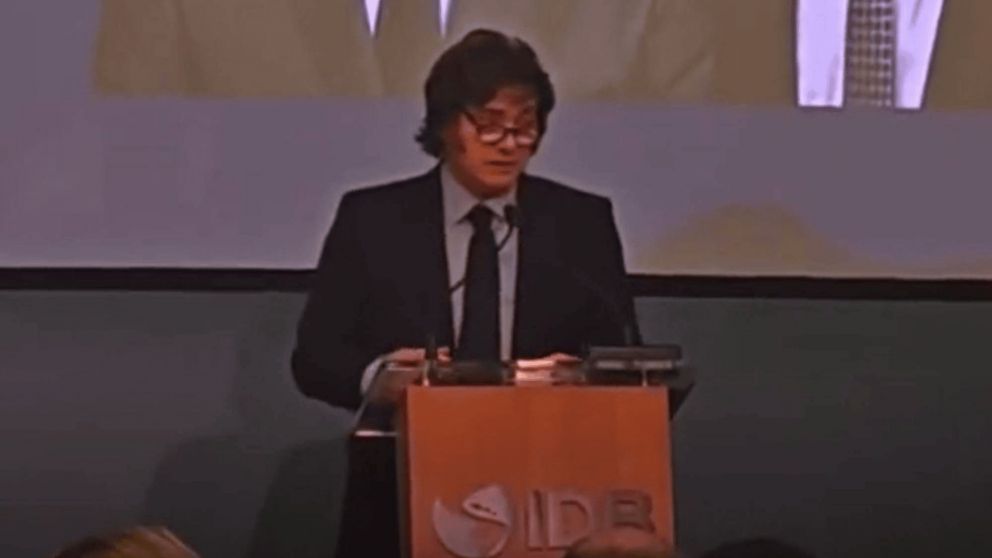 Javier Milei disertó en el BID: declaraciones, interrupciones y más