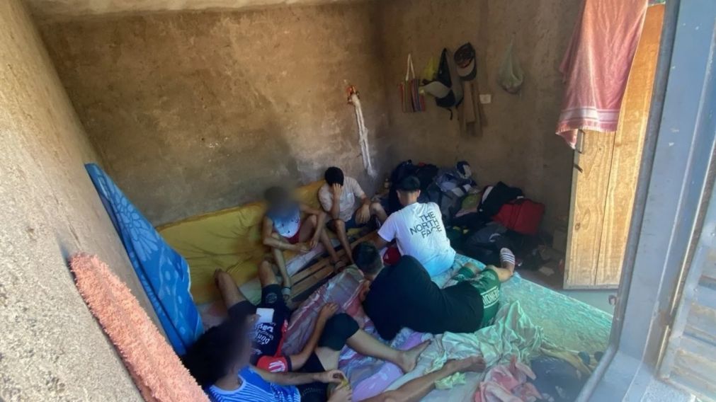 Las personas liberadas quedaron a disposición del juez interventor.