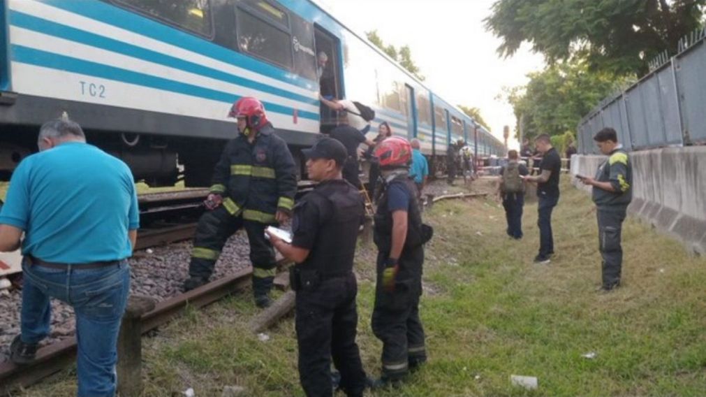 Por el accidente, el servicio del Tren Sarmiento estuvo interrumpido más de una hora entre las estaciones Liniers y Moreno.