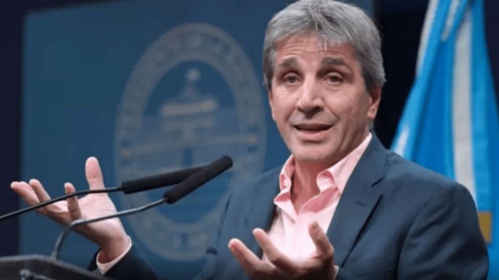 El ministro de Economía Luis Caputo.