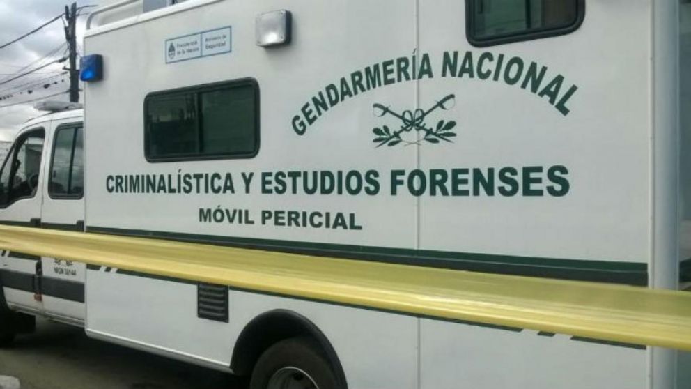 Miembros de la Gendarmería Nacional Argentina se encargaron de concretar los peritajes.