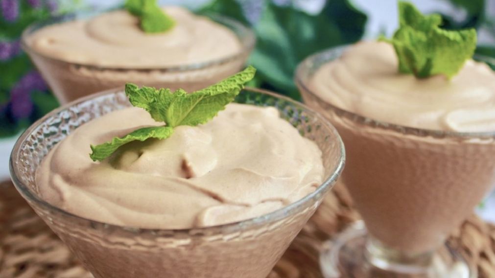 Postre fácil, rápido y sin horno: mousse de dulce de leche ultra cremoso.