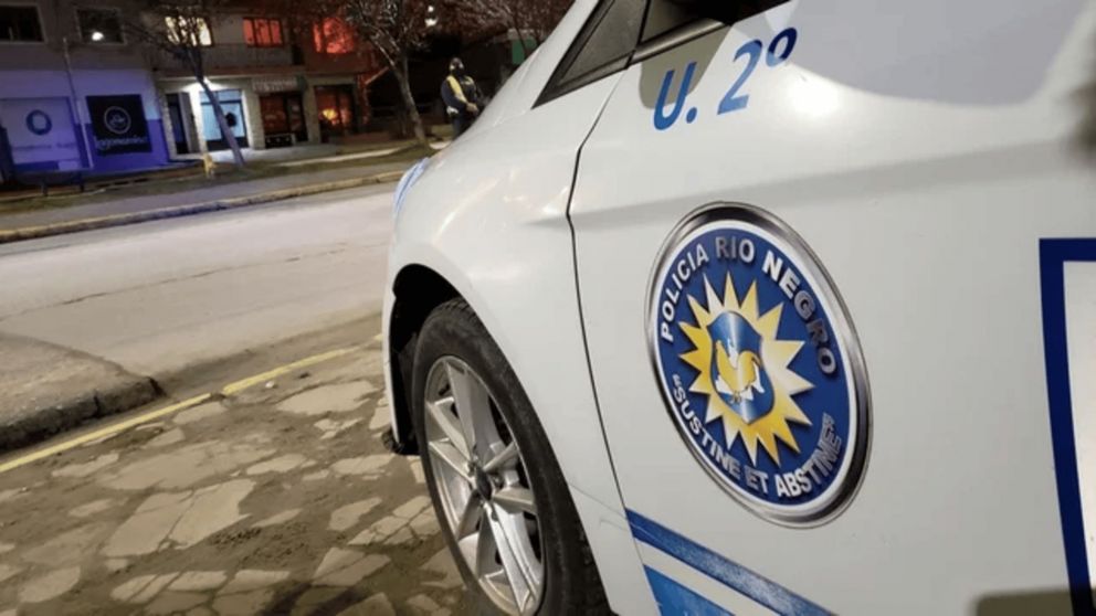 Una mujer quedó detenida por golpear a un bebé.