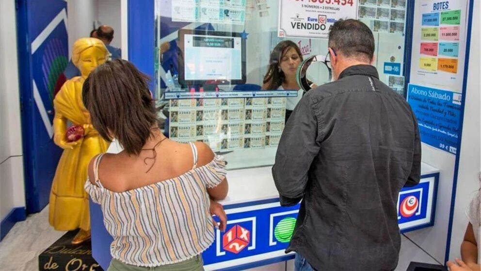 Tras su insólita primera compra, la pareja que ganó millones en la lotería decidió ayudar a quienes menos tienen (Imagen ilustrativa).