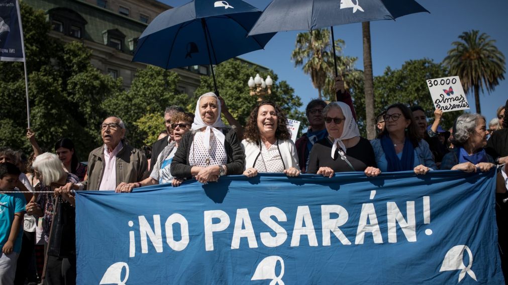 Las Madres de Plaza de Mayo darán el presente esta tarde.