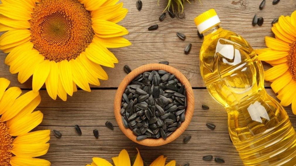 ¡Peligroso! ANMAT prohibió un aceite "trucho" que imita al de una famosa marca: ¿Cómo identificarlo? (Freepik).