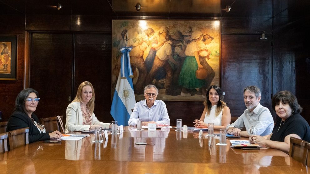 El ministro Lugones recibió a la OPS en la sede de la cartera sanitaria