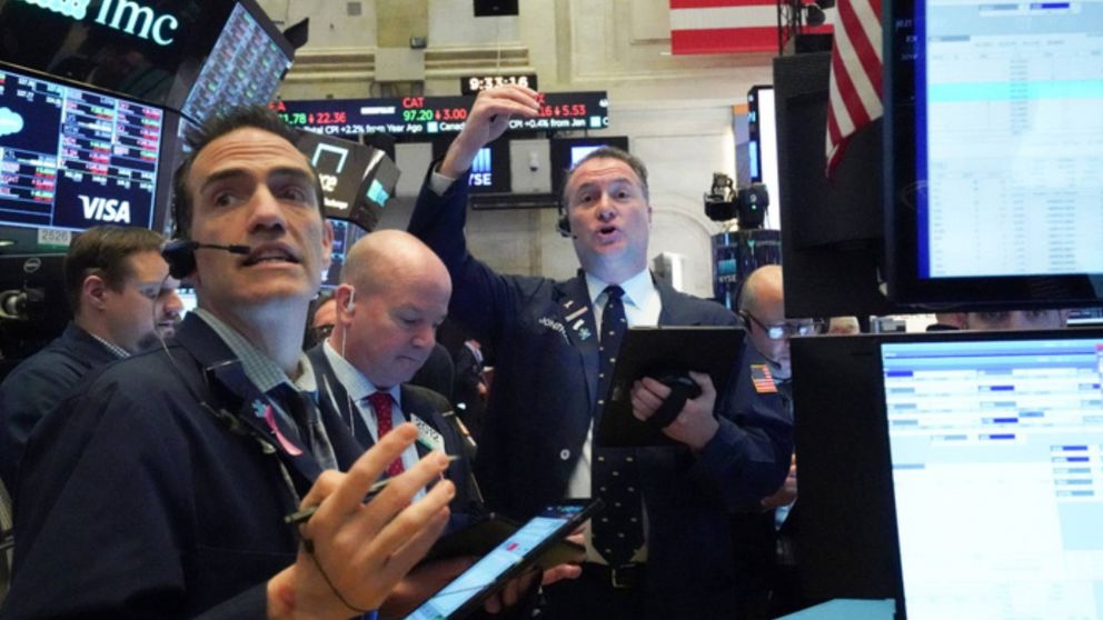 El Riesgo país alcanzó los 705 puntos básicos y las acciones argentinas cayeron hasta un 7,5% en Wall Street