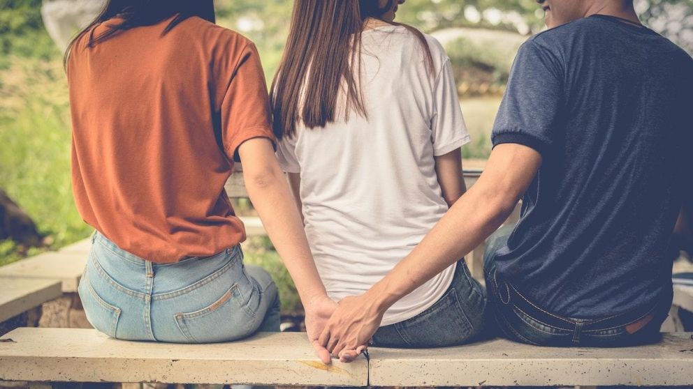 Grab� un TikTok contando la ins�lita manera con la que se enter� que su novio la enga�aba y se volvi� viral.