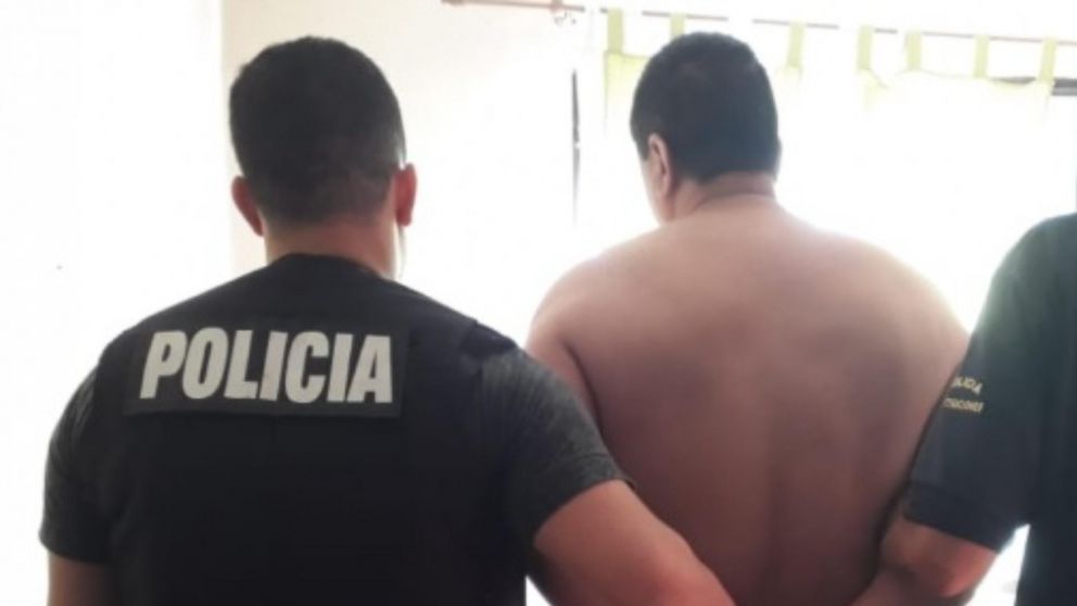 Este es el sujeto que result� aprehendido por los efectivos policiales.