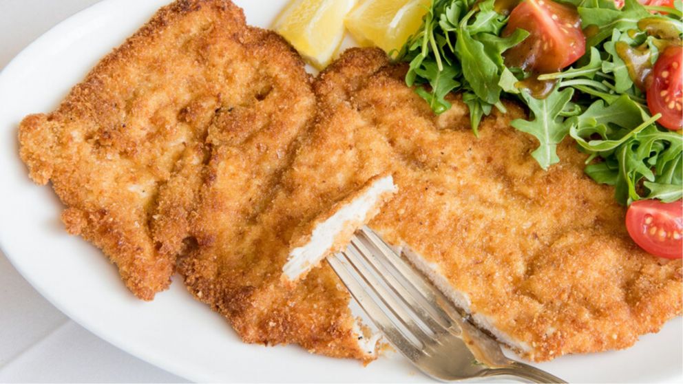 Descubrí los secretos para hacer milanesas de pollo más crocantes, sabrosas y rendidoras, sin sacrificar sabor ni romper el bolsillo (Imagen ilustrativa).