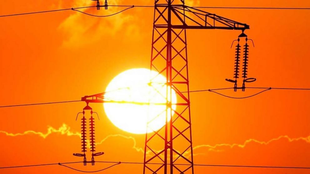 La ola de calor desencadena en los masivos cortes de energía eléctrica.
