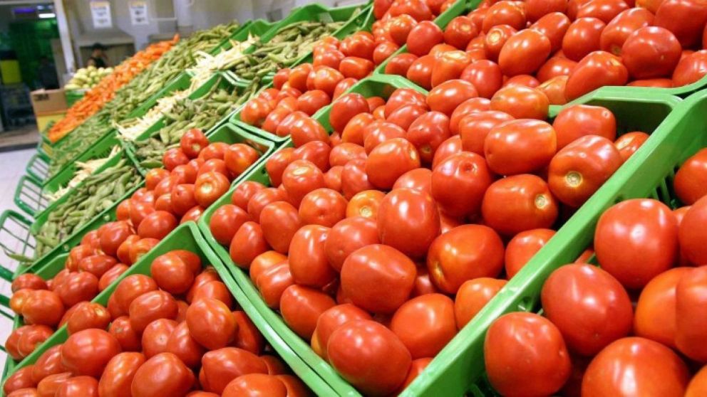 El kilo de tomate redondo costaba $426,62 en marzo:.un mes después comenzó a valer $697.