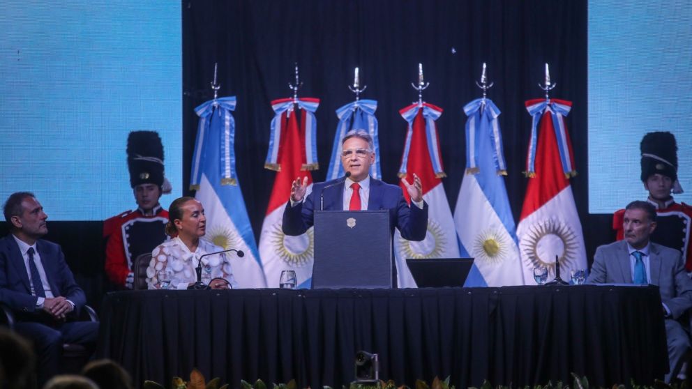Mart�n Llaryora encabez� la apertura de sesiones ordinarias de la Legislatura de C�rdoba.