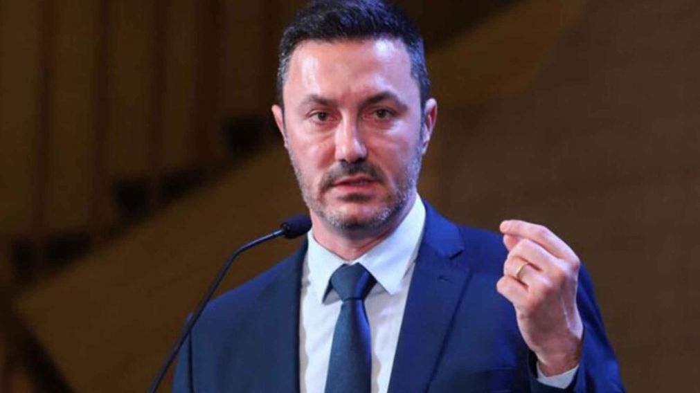 Luis Petri brindó detalles sobre la decisión de dar de baja a 23 militares.