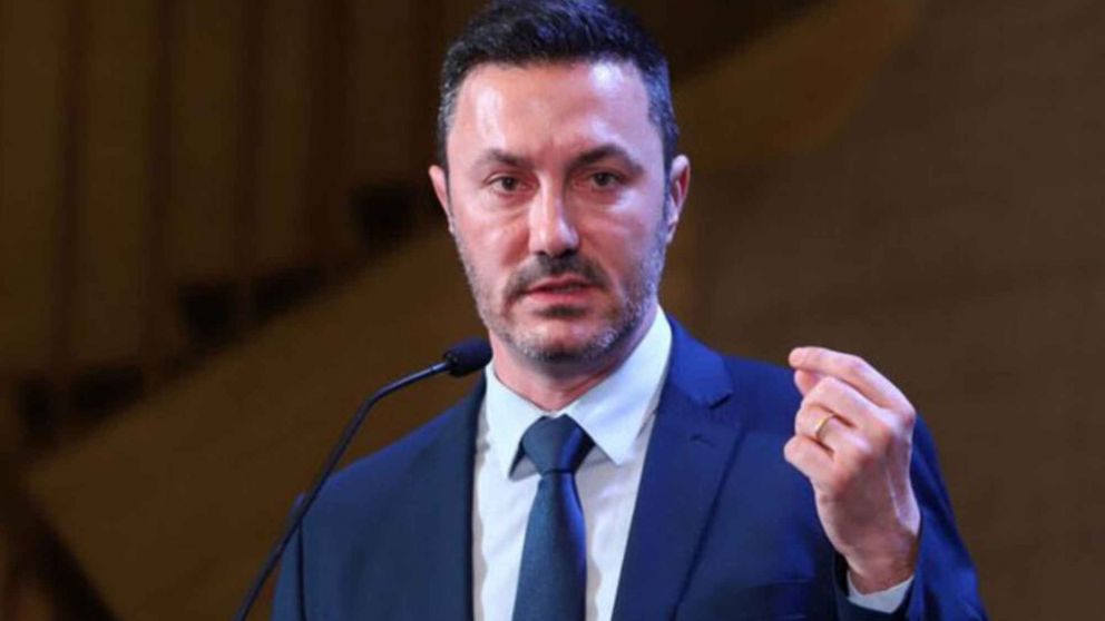 Luis Petri brindó detalles sobre la decisión de dar de baja a 23 militares.